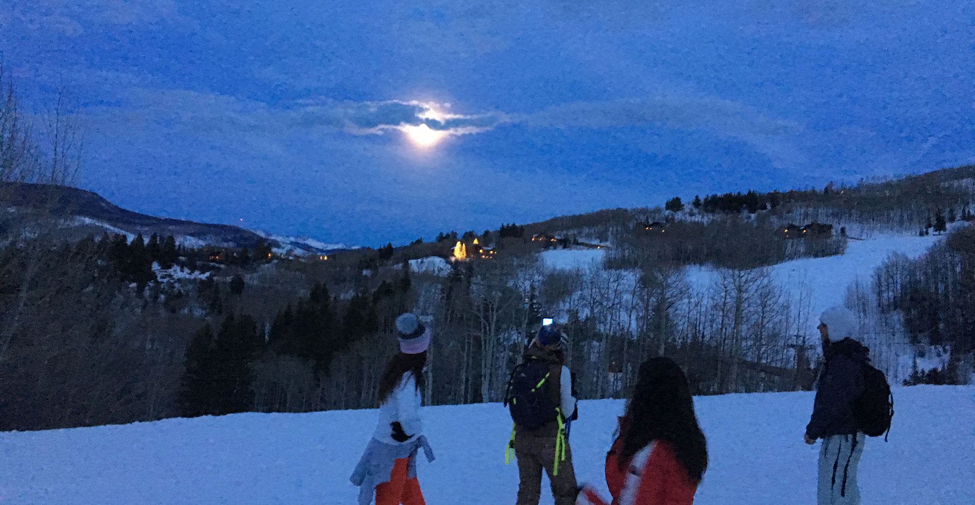 Full Moon Snowshoe Treks to Dinner