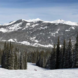 6 Tips for a First Family Ski Vacation 6 Tips for a First Family Ski Vacation