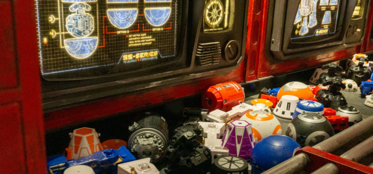 Guide to Droid Depot at Star Wars Land