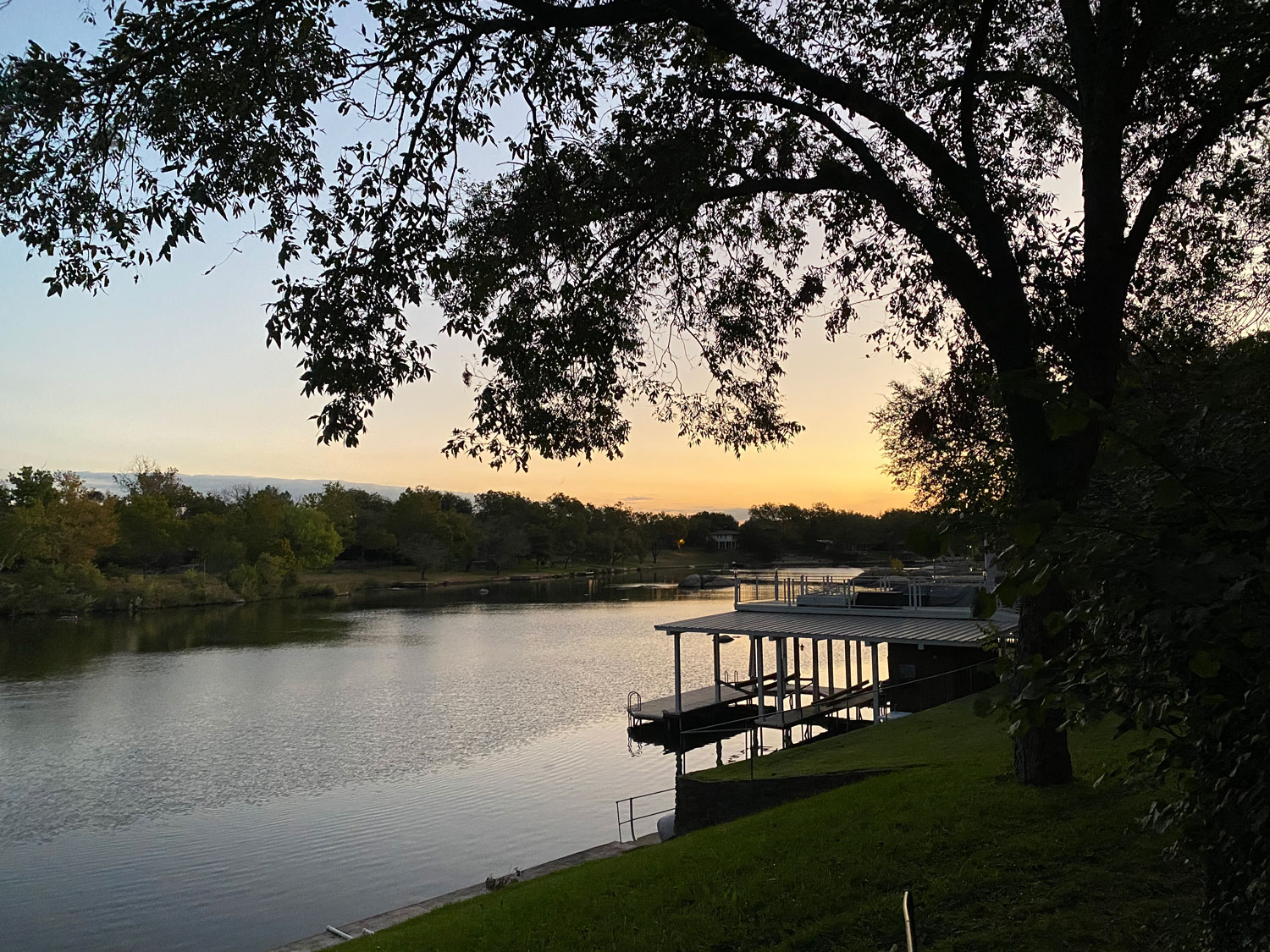 Lakeside Cabins in Texas for Vacationing on the Water Insider Families